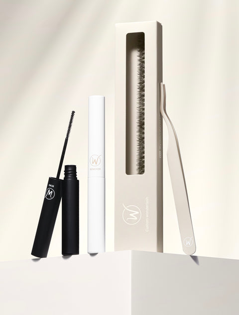 Custom Wonder Lash Starterkit med naturliga lösögonfransar, franslim i stort format, remover och precisionspincett – allt för fransförlängning hemma.
