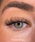 Sweet Heat naturliga lösögonfransar på ögat, mjuka och fluffiga clusterfransar med subtil definition för en naturlig franslook